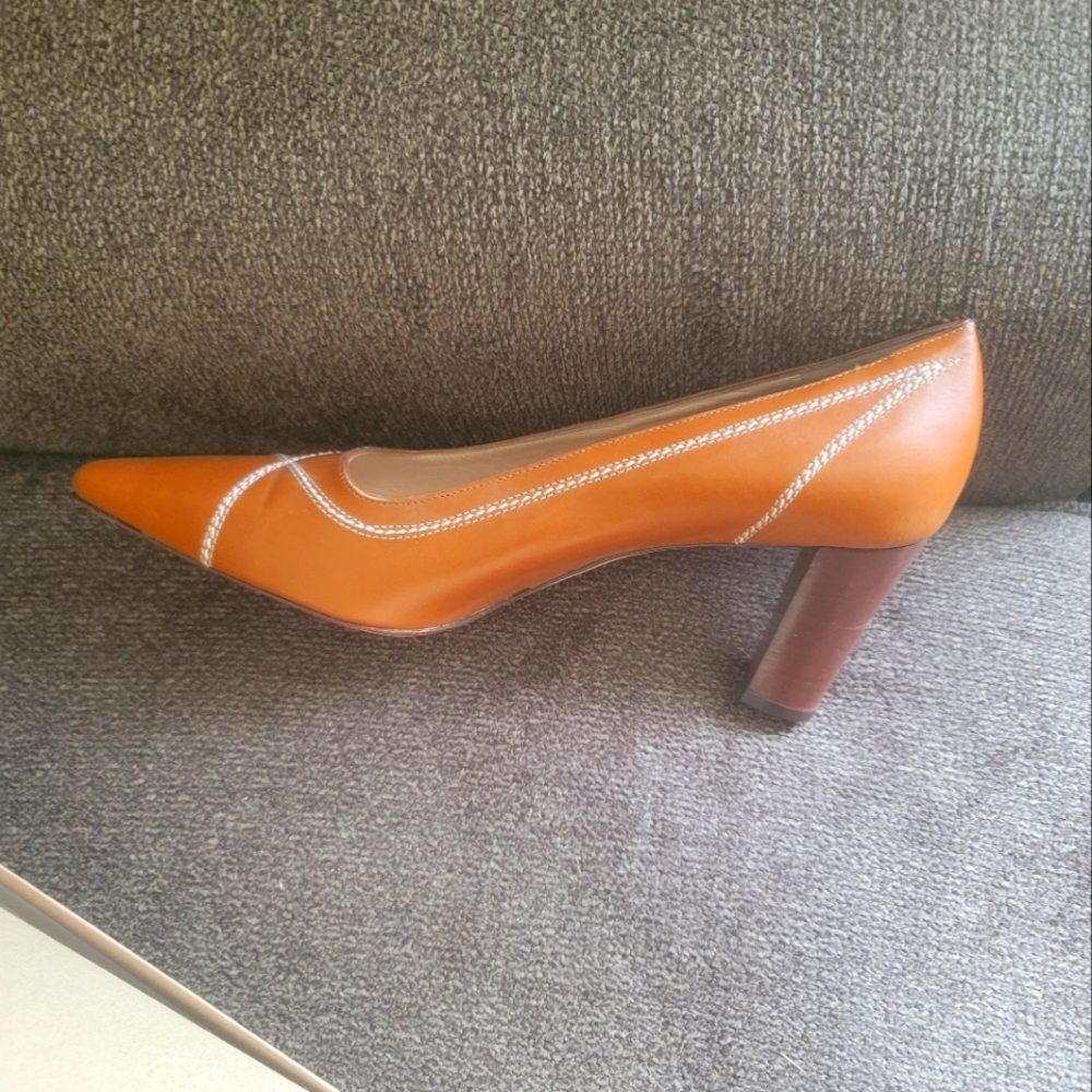 Tan pump